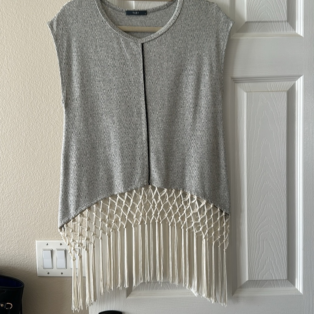 TART at Anthropologie Gray Zigzag Patterned vest/shirt